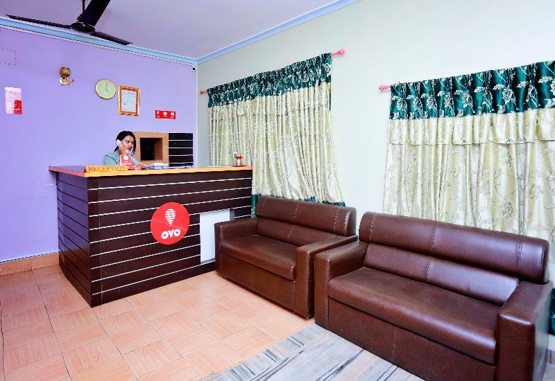 Oyo 575 Api Suites بوكْرا المظهر الخارجي الصورة
